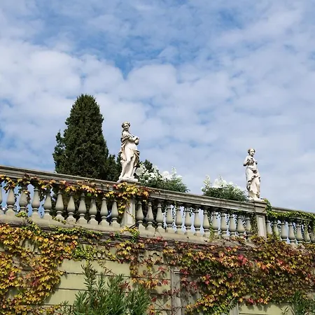 Lucini 1886 Garden Near And Milan Holiday home *