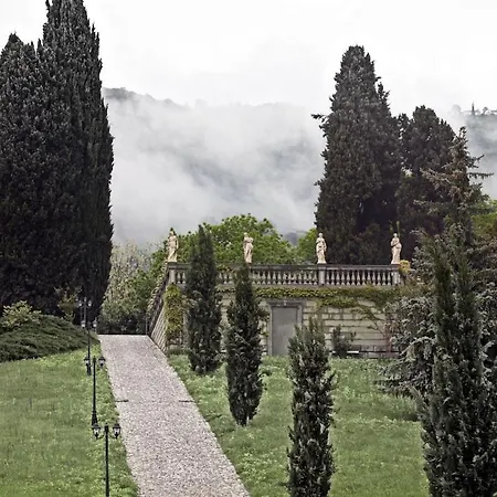 Lucini 1886 Garden Near And Milan Holiday home *