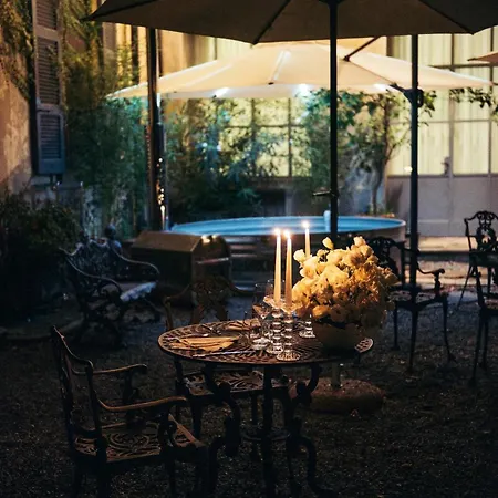 Holiday home Lucini 1886 Garden Near And Milan *