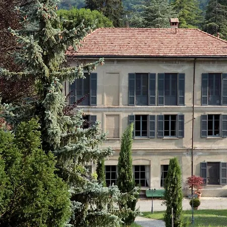 Lucini 1886 Garden Near And Milan